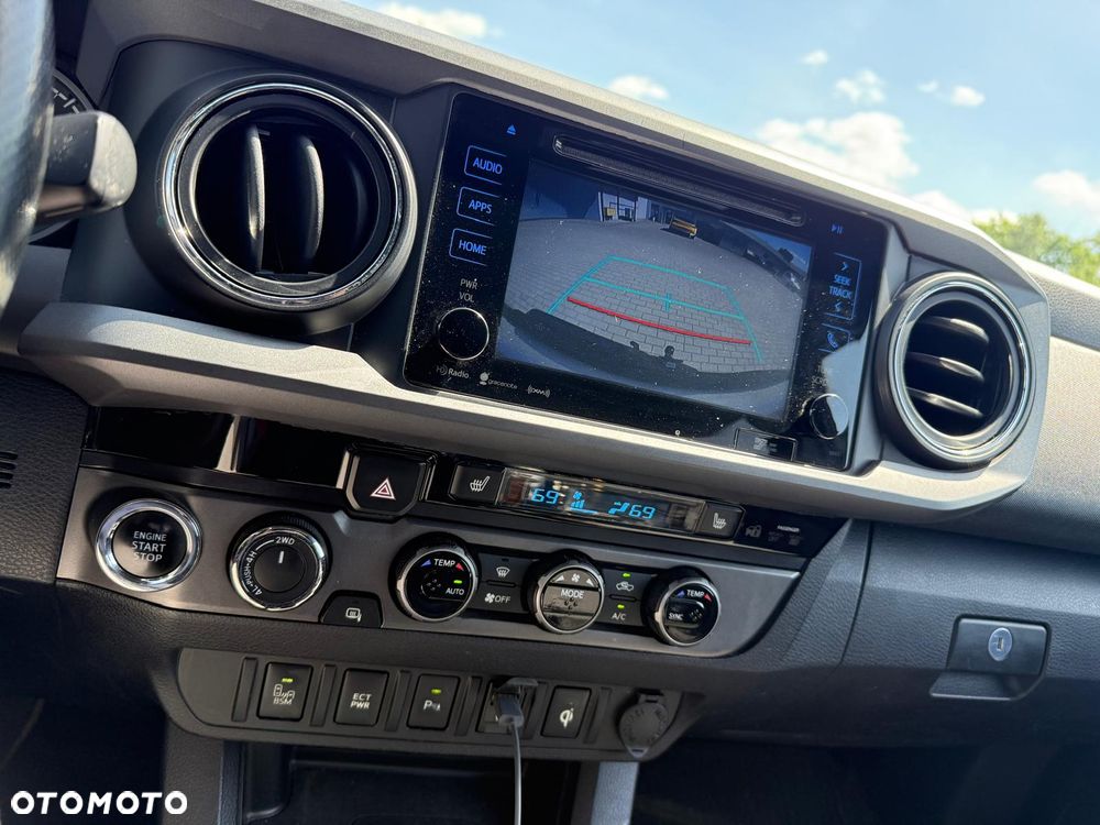Toyota Tacoma - 29