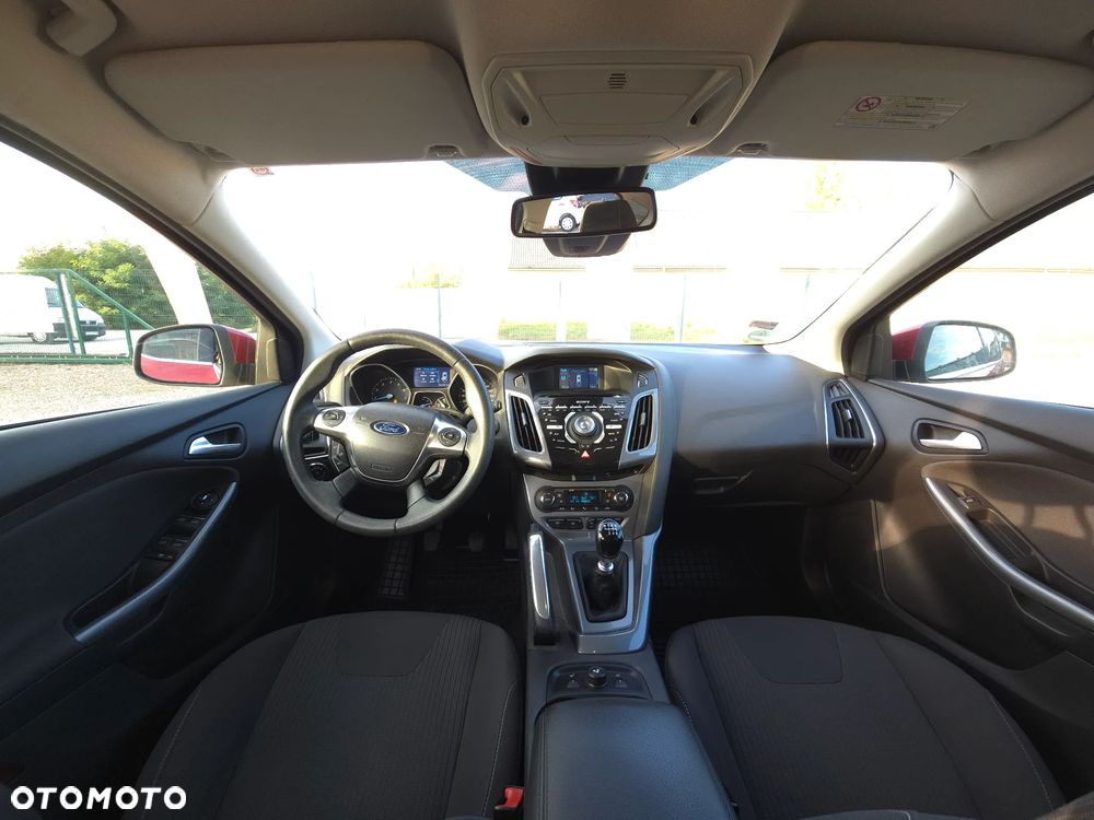 Ford Focus 1.6 EcoBoost Start-Stopp-System Titanium - 36