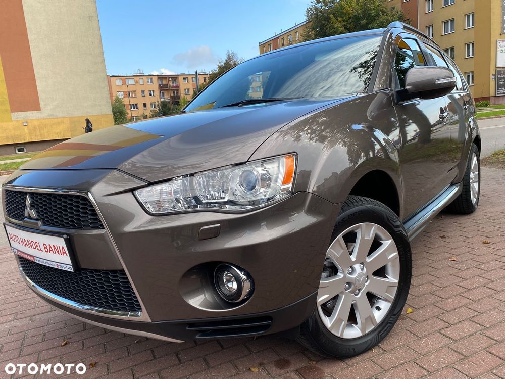 Mitsubishi Outlander 2.0 Intense + 2WD EU5 CVT - 1