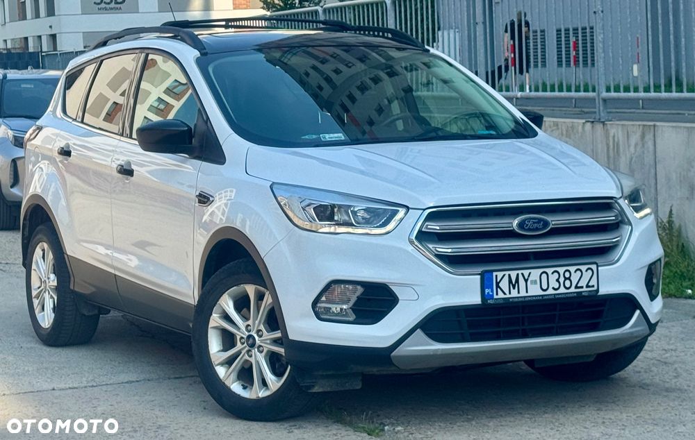 Ford Kuga 1.5 EcoBoost 4x4 Black & Silver - 1