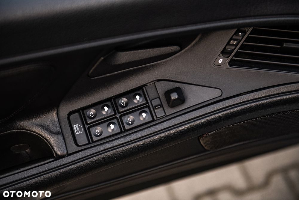 BMW Seria 8 850 Ci - 11