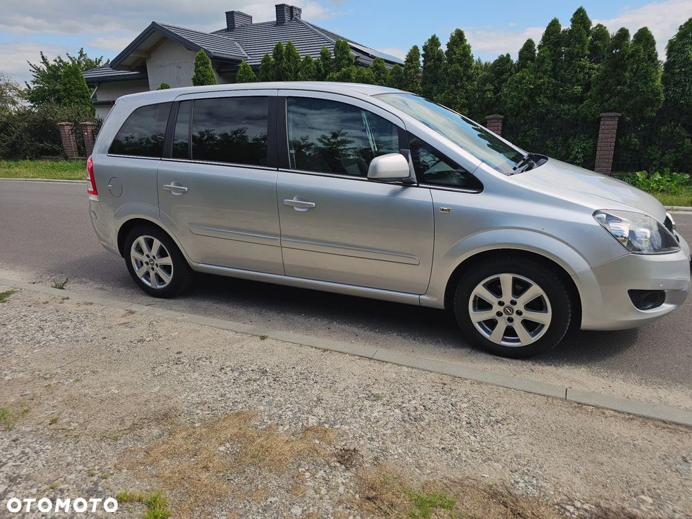 Opel Zafira 1.6 - 7