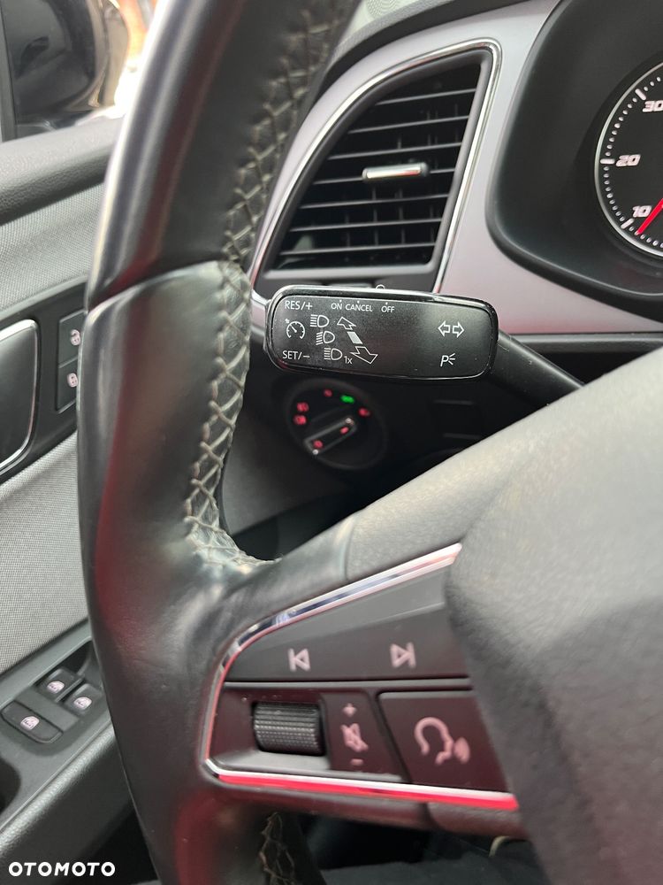 Seat Leon 1.6 TDI Style S&S DSG - 19