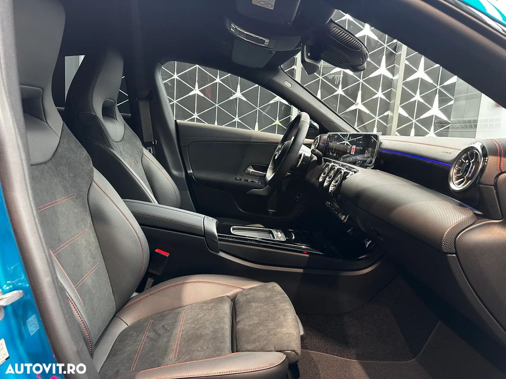 Mercedes-Benz CLA 250 e Coupe - 12