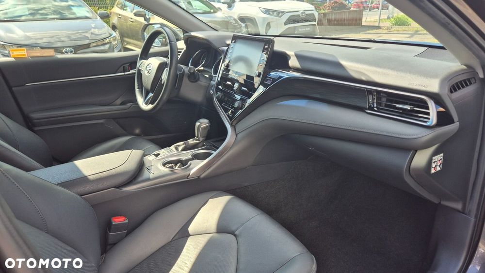Toyota Camry 2.5 Hybrid Executive CVT - 6