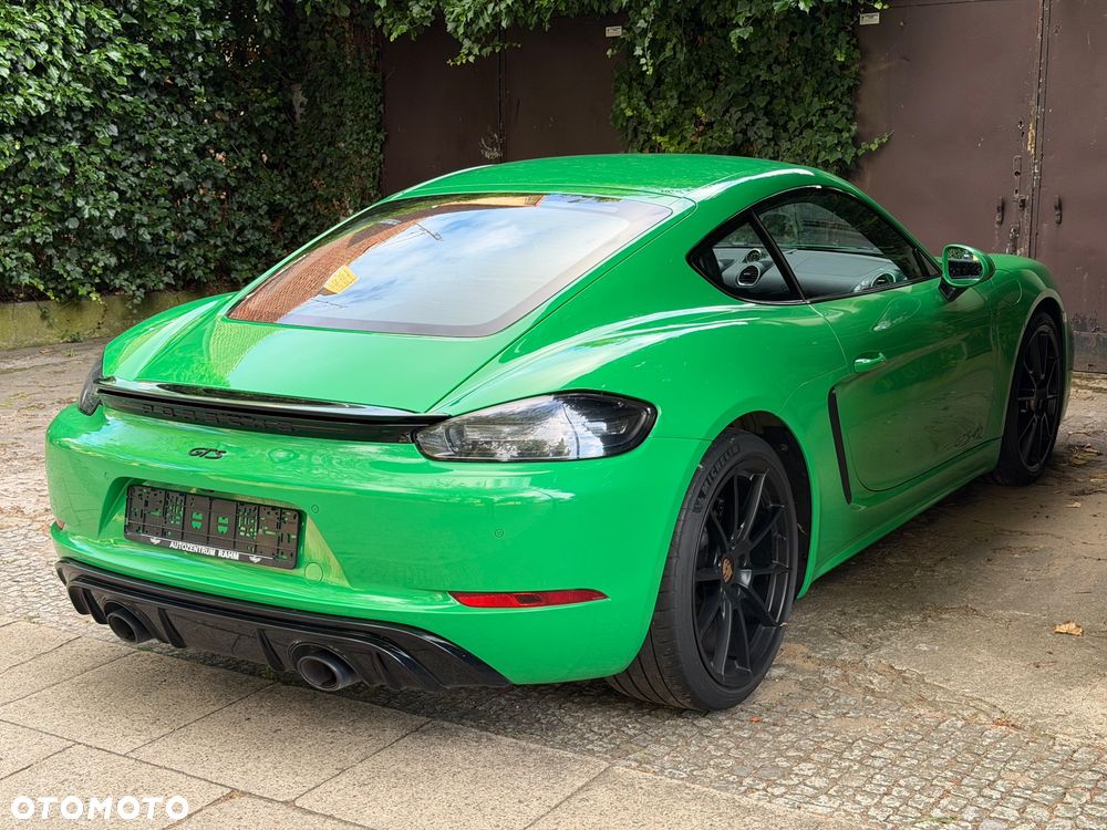 Porsche 718 Cayman - 9