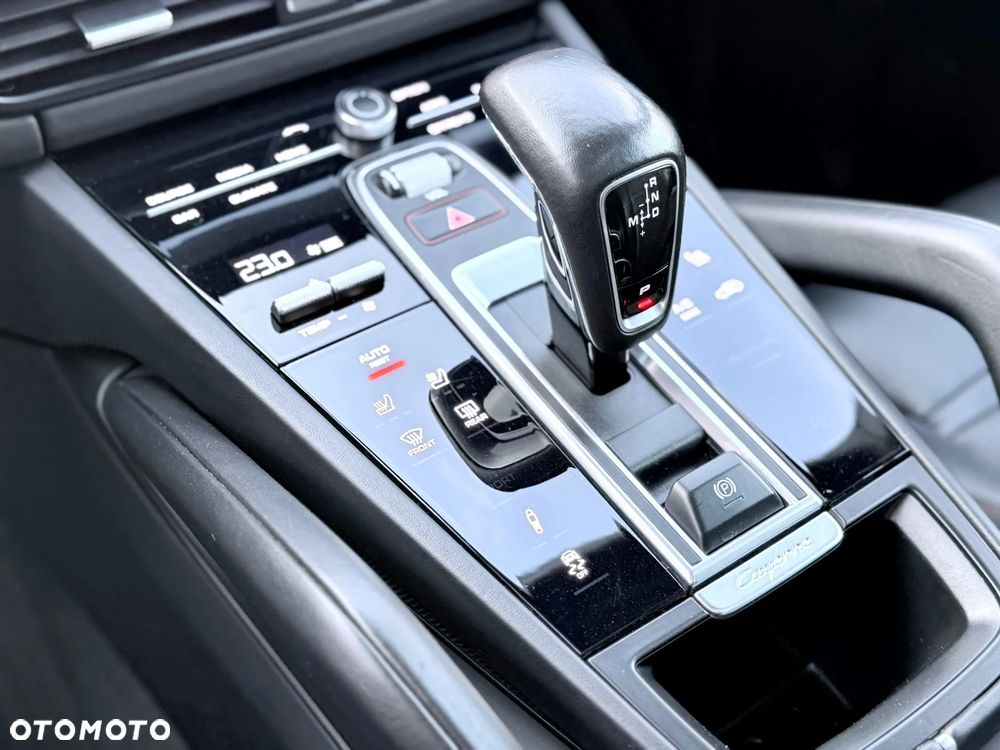 Porsche Cayenne S - 15
