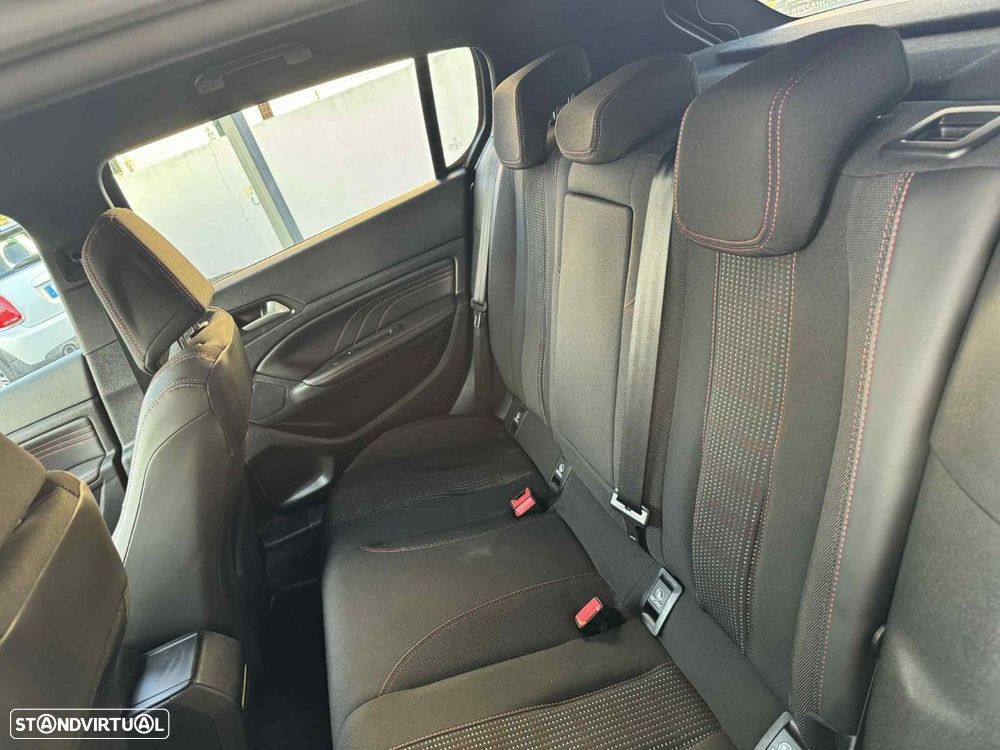 Peugeot 308 1.2 PureTech GT Line - 26