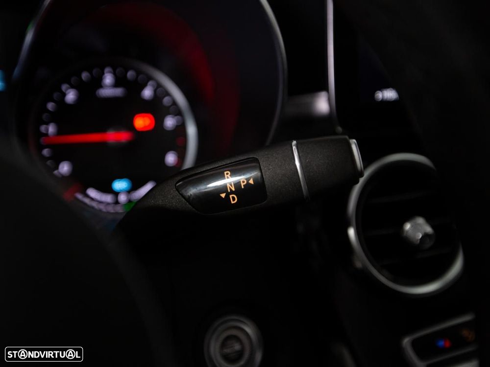 Mercedes-Benz GLC 300 de 4Matic - 18