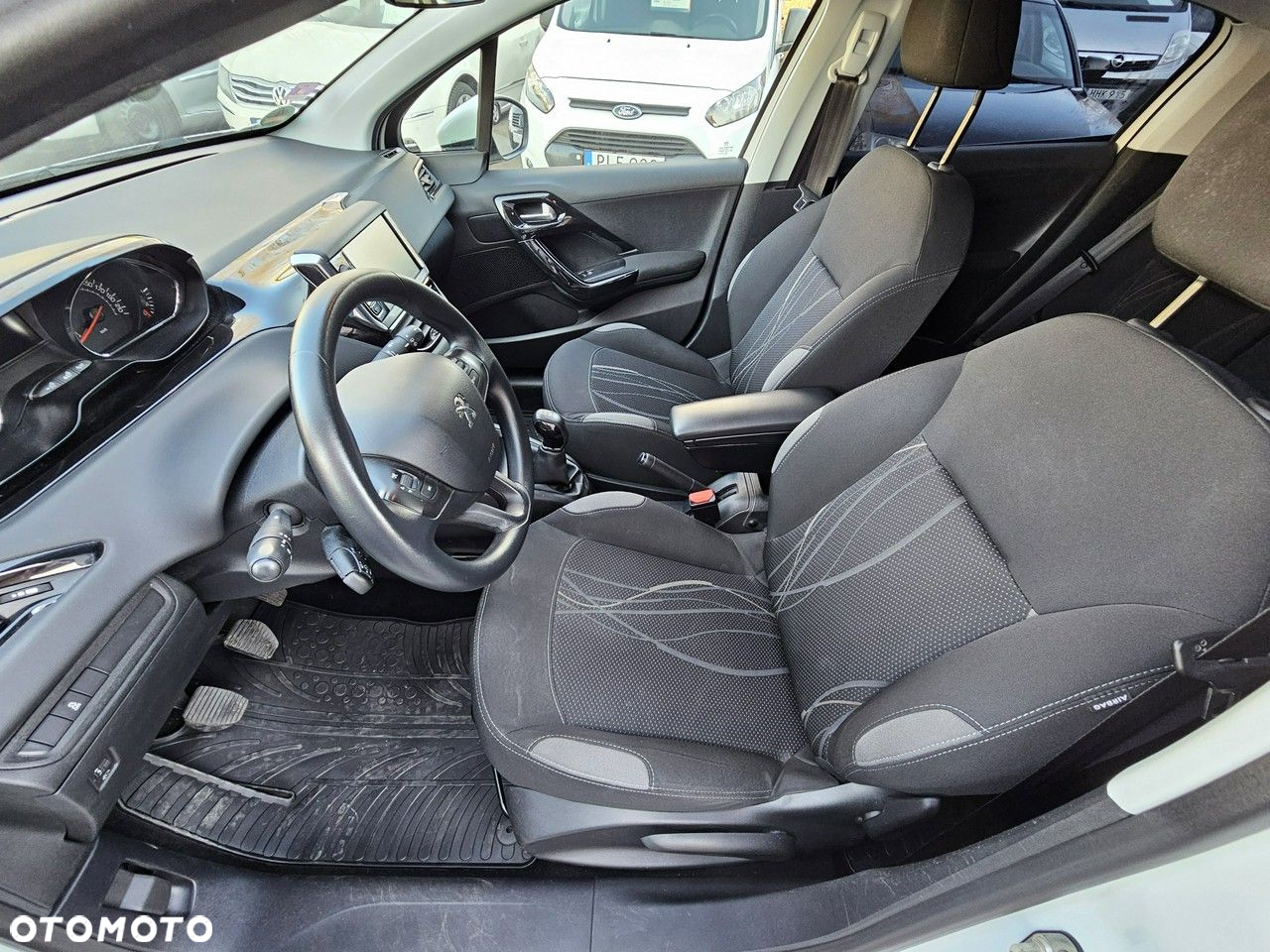 Peugeot 208 68 VTI Active - 24