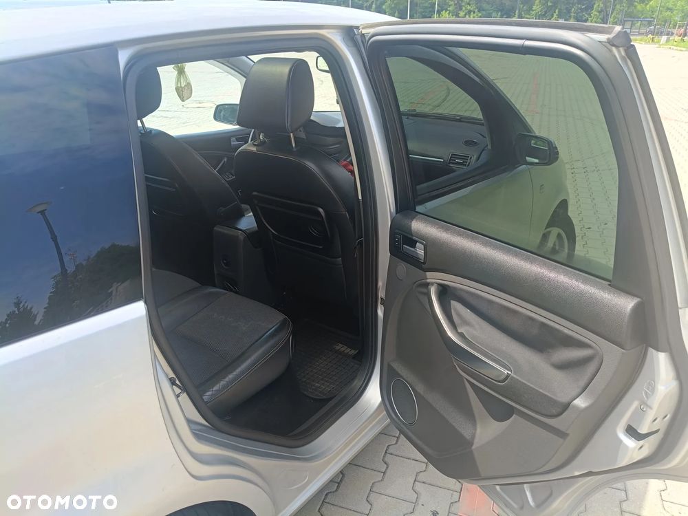 Ford C-MAX 2.0 Titanium - 29