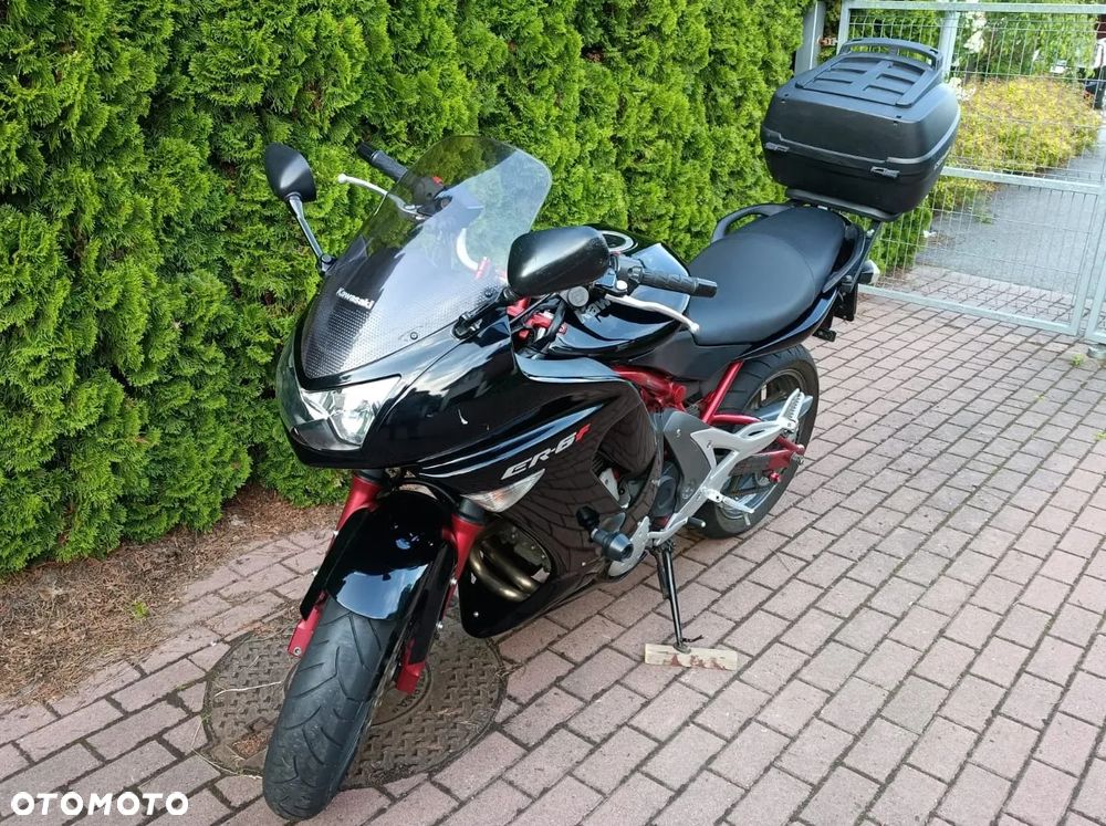 Kawasaki ER - 11