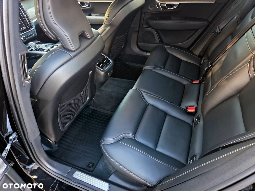 Volvo S90 - 29