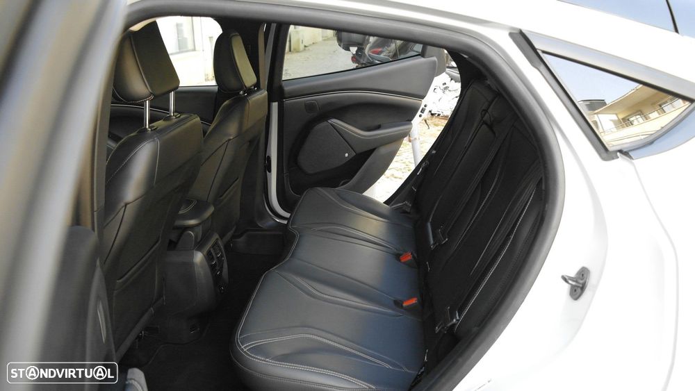 Ford Mustang Mach-E 98.7 kWh Premium - 33