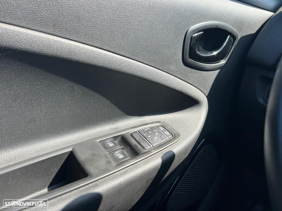 Renault Zoe (c/ Bateria) Bose 40 Carga Rápida - 13