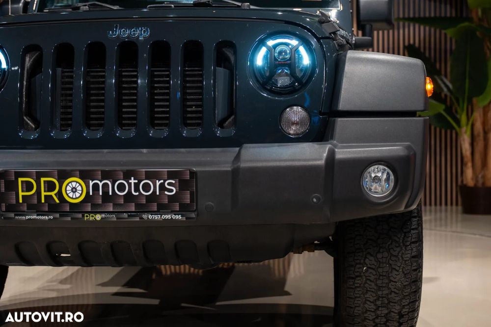 Jeep Wrangler - 16