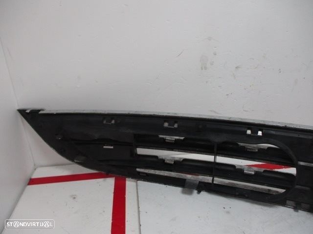GRELHA FRONTAL MINI MINI 2004 - - 3