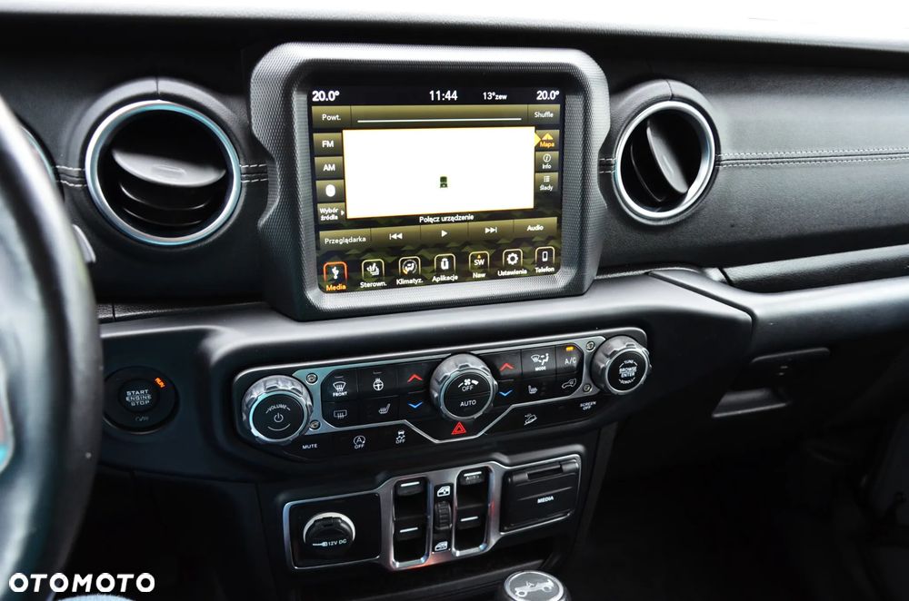 Jeep Wrangler Unlimited GME 2.0 Turbo Sahara - 24