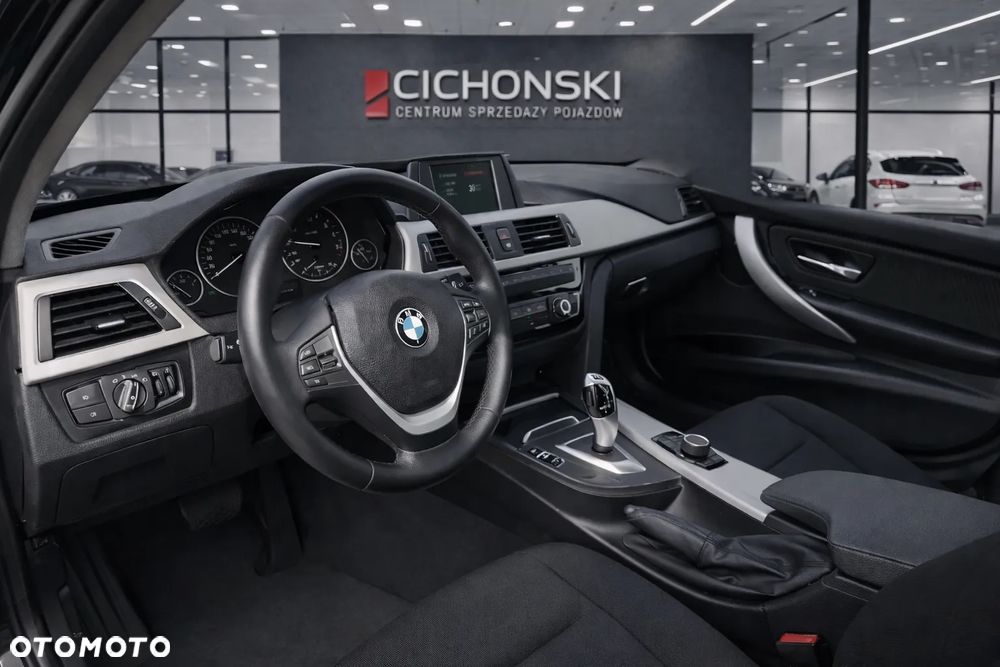 BMW Seria 3 318i GPF Advantage - 2