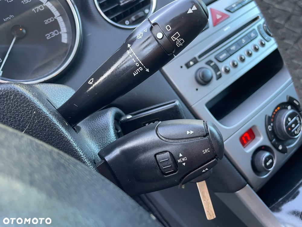 Peugeot 308 - 33