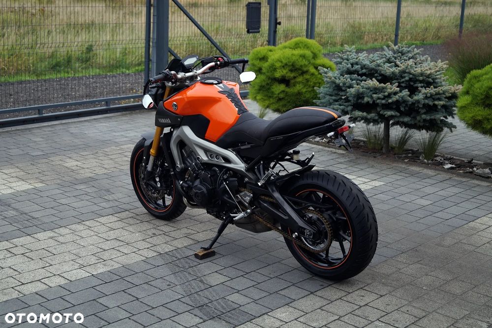 Yamaha MT - 9