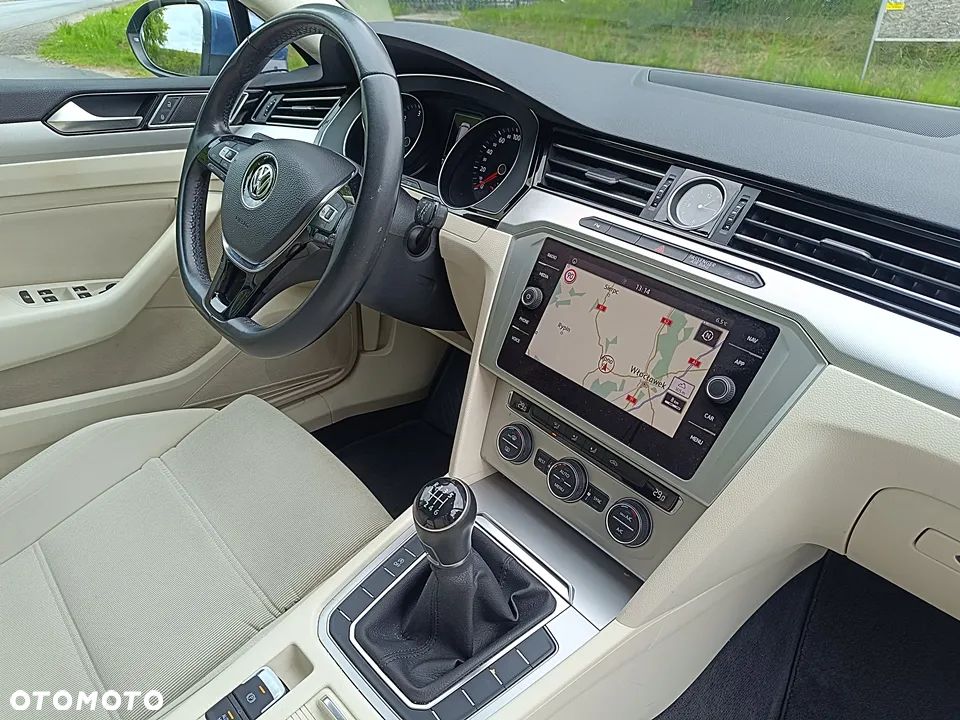 Volkswagen Passat 2.0 TDI BMT Comfortline - 26