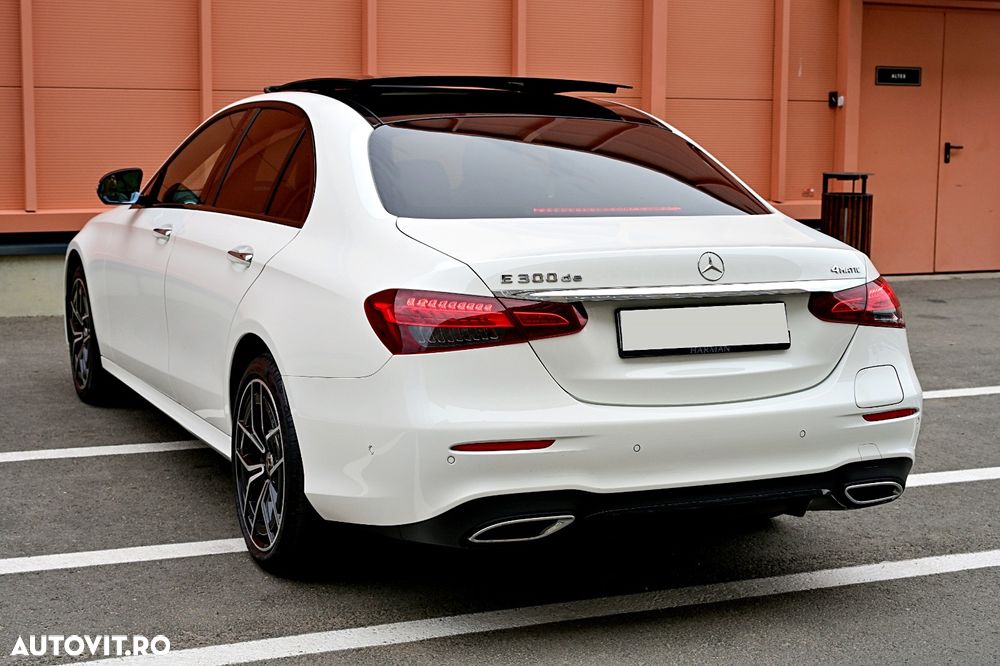 Mercedes-Benz E 300 4MATIC 9G-TRONIC AMG Line - 34