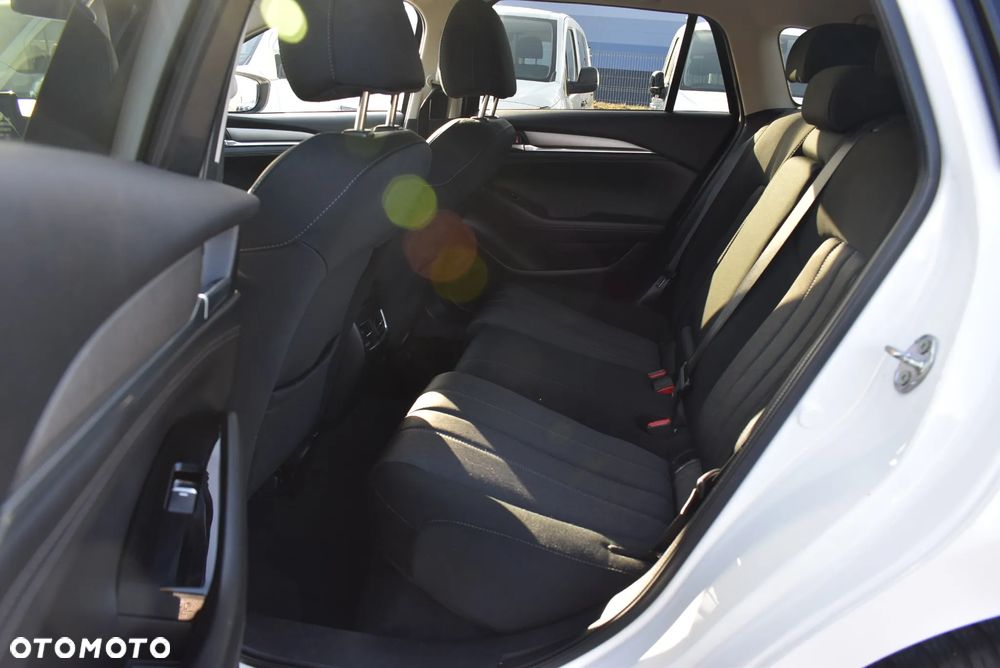 Mazda 6 2.0 SkyJoy - 13