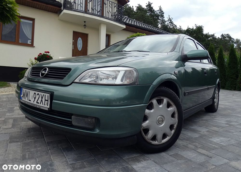 Opel Astra 1.6 Sportive - 6