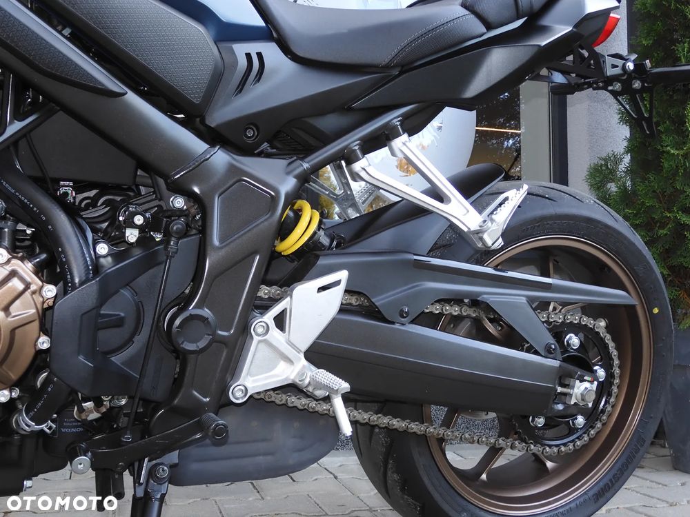 Honda CB - 38