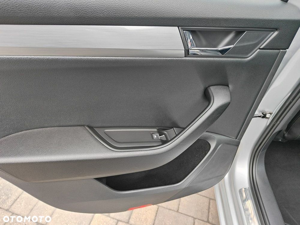 Skoda Superb 1.4 TSI Style - 29