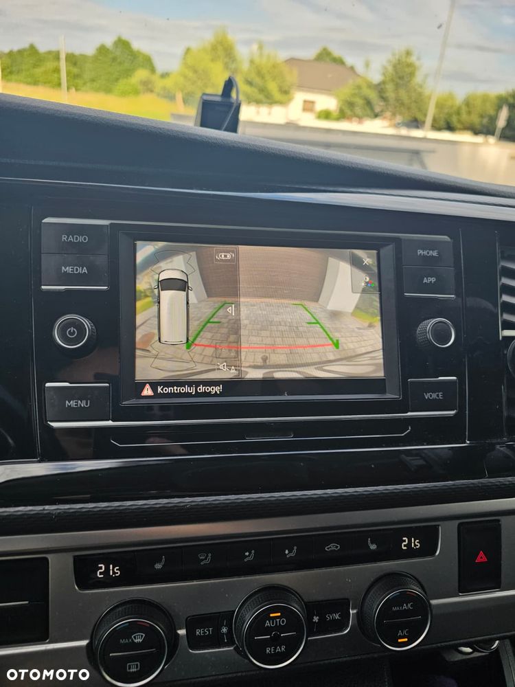 Volkswagen Multivan 2.0 TDI L1 Highline DSG - 15