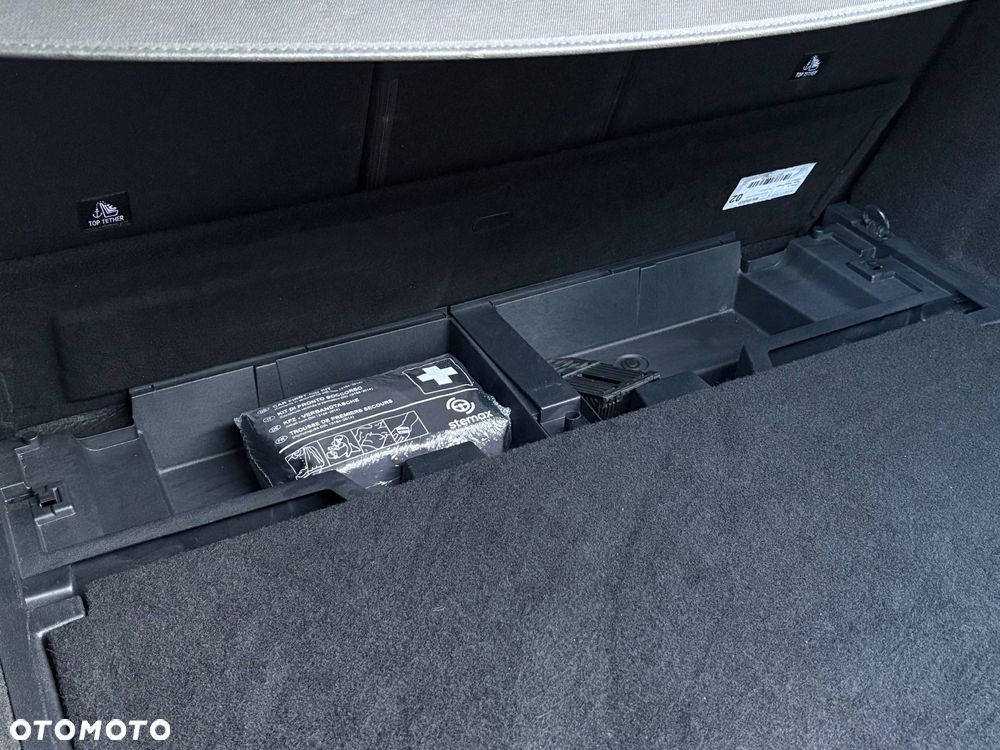 Peugeot 308 1.5 BlueHDi Allure Pack S&S EAT8 - 23