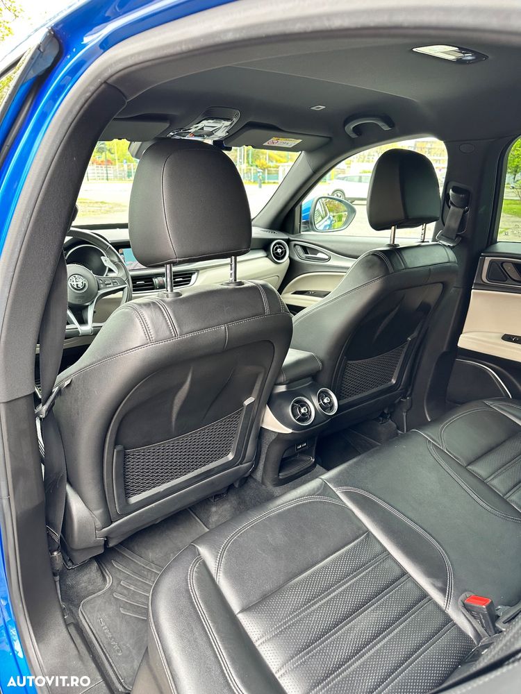 Alfa Romeo Stelvio 2.0 Turbo AWD AT8 Super - 12