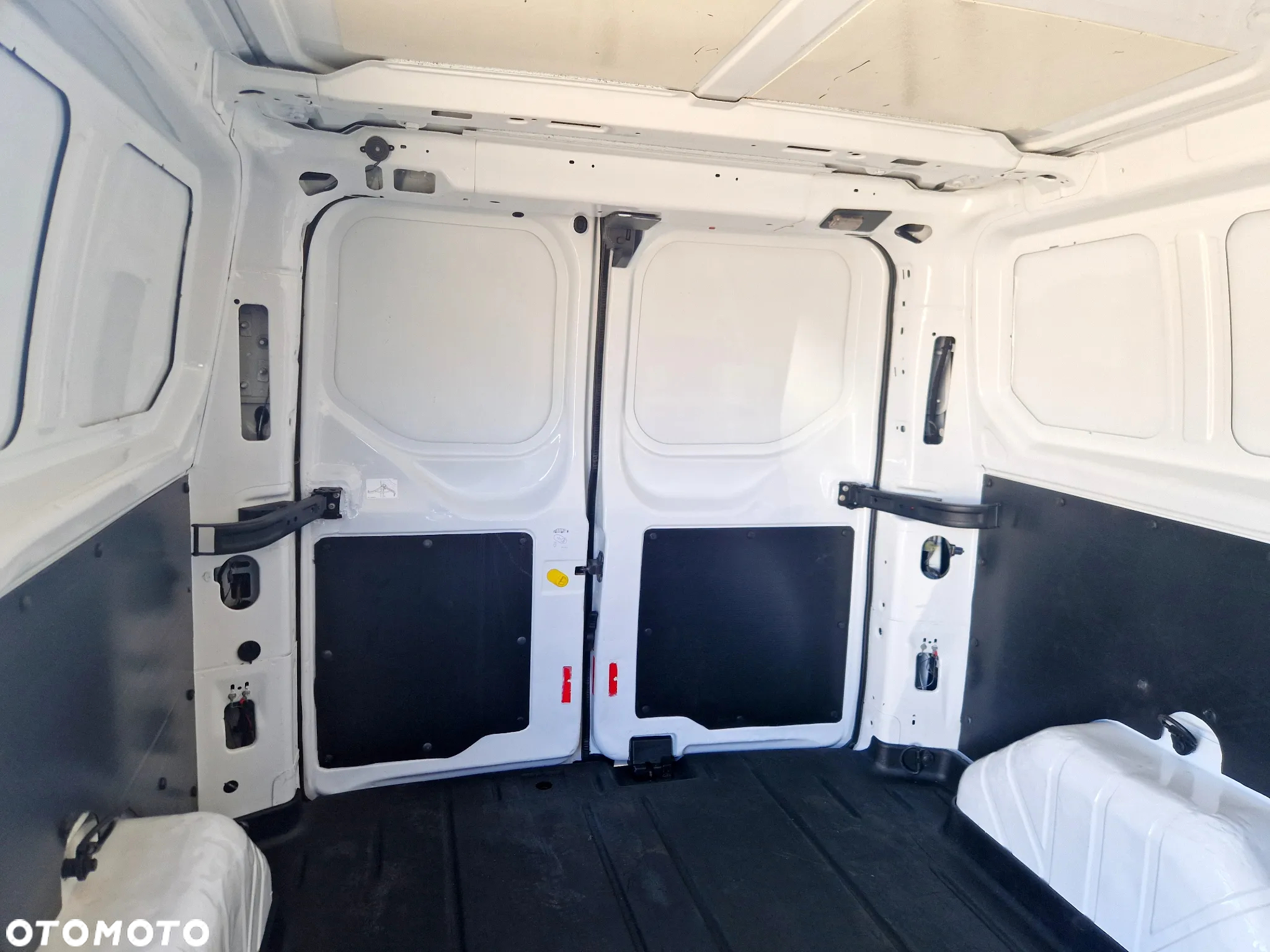 Ford TRANSIT CUSTOM 270 L1 2,2 TDCI 125 KONNY KLIMA 204T/KM PRZEBIEGU GWARANCJA - 26