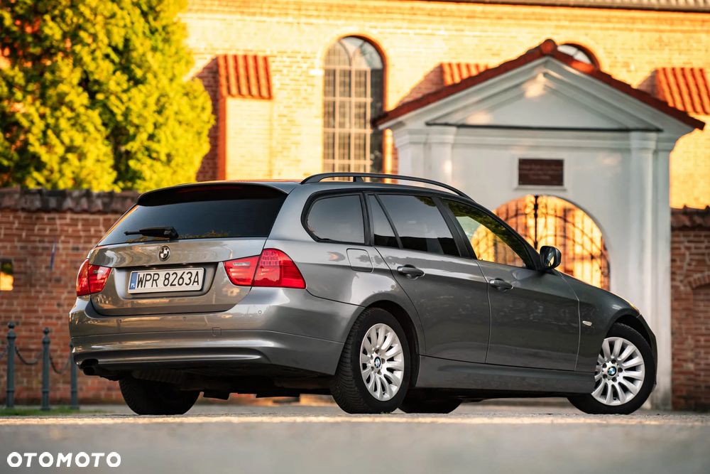 BMW Seria 3 318d - 8