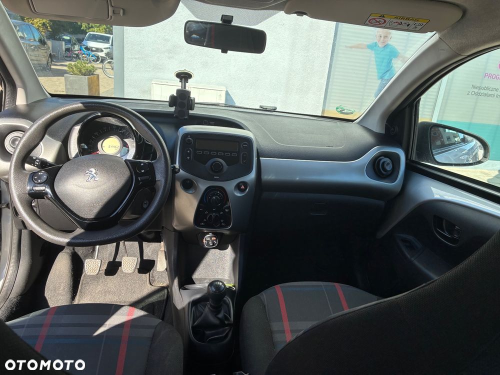 Peugeot 108 - 8