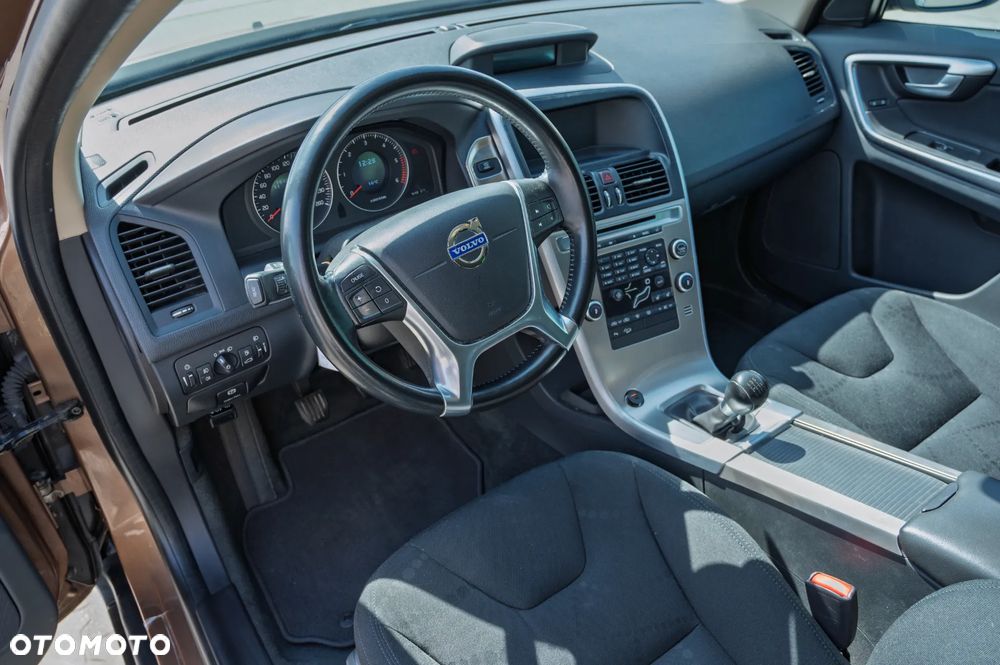 Volvo XC 60 D4 AWD Momentum - 12