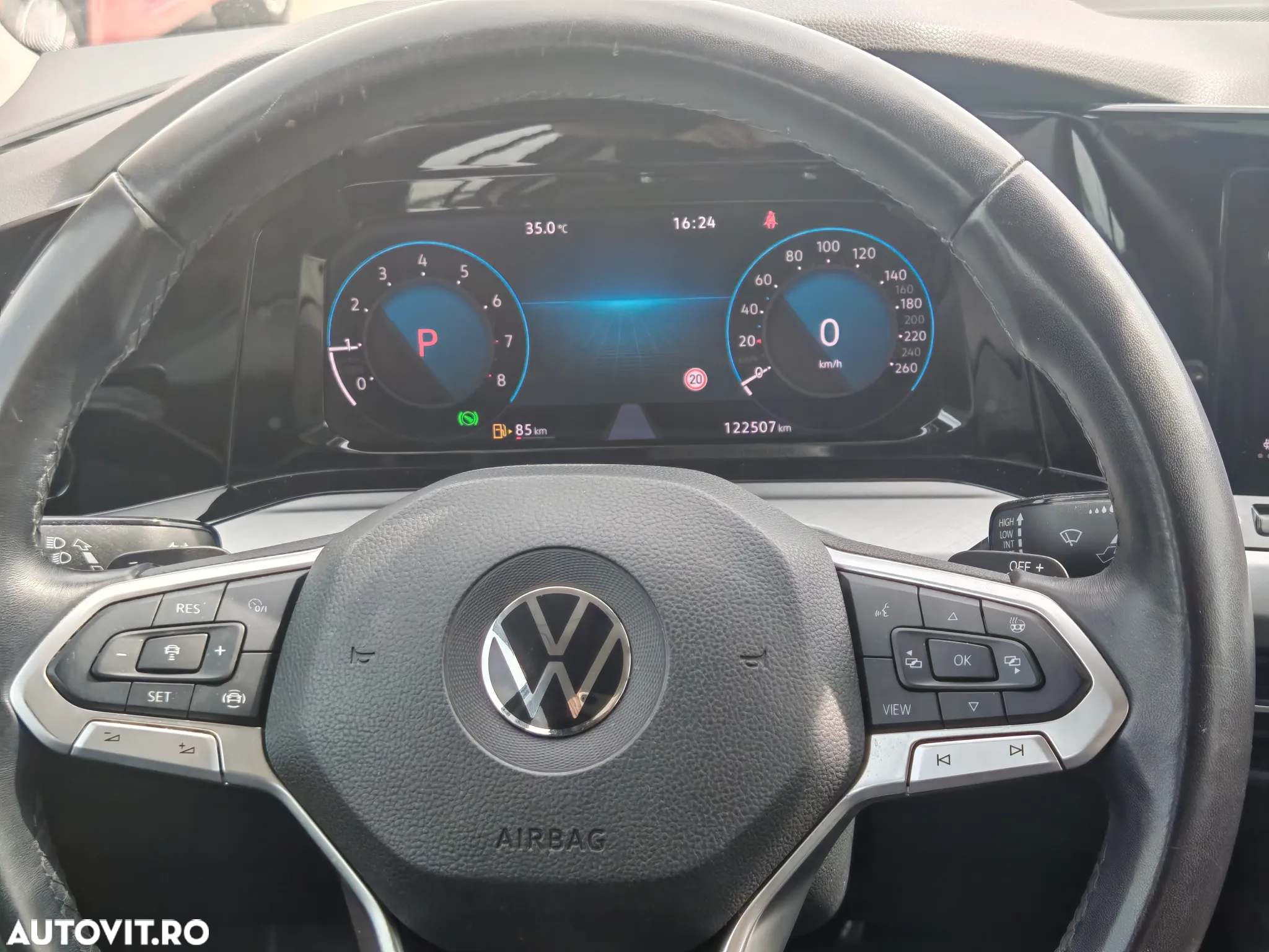 Volkswagen Golf 1.5 eTSI ACT DSG MHEV Life - 16