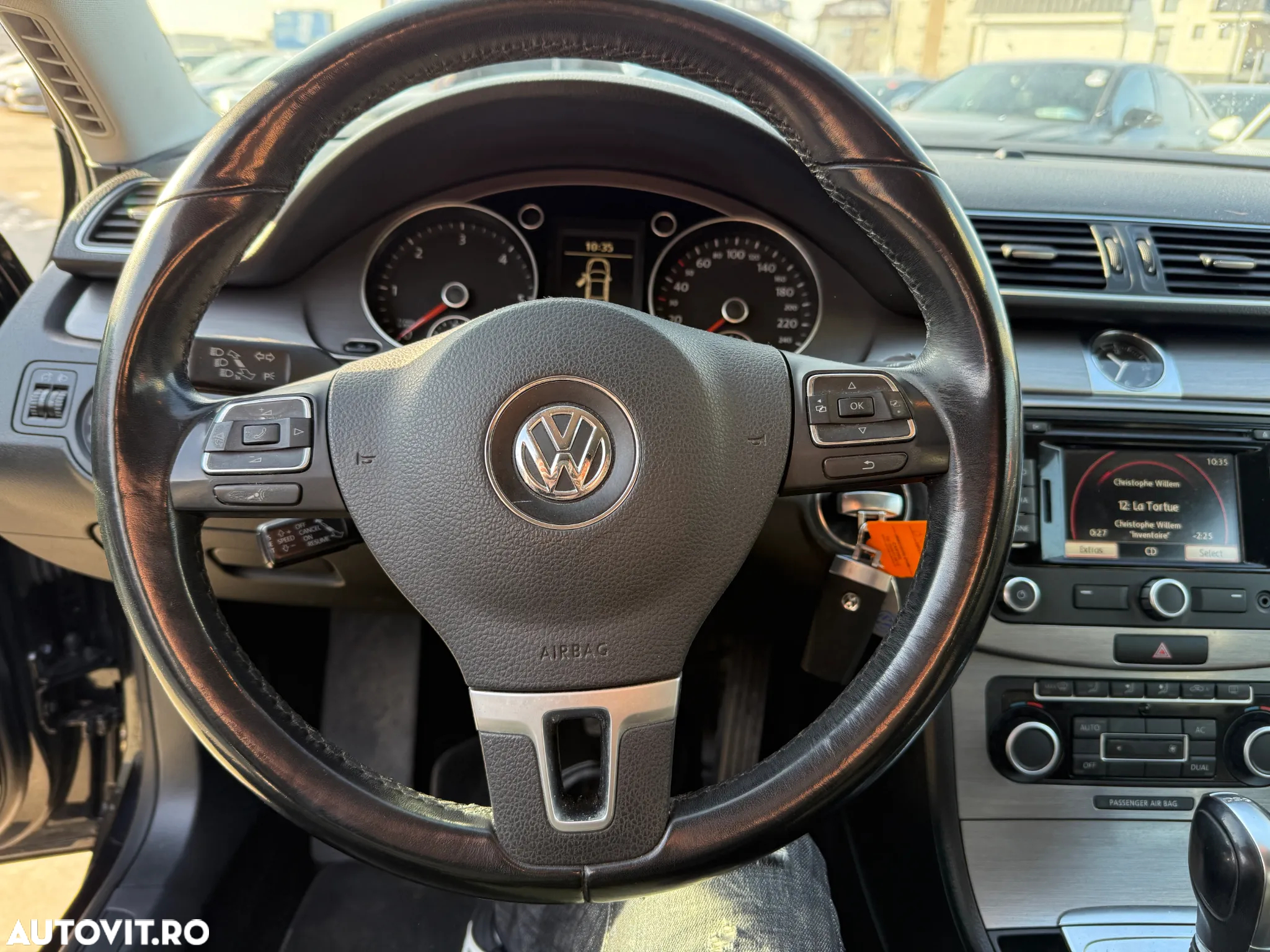 Volkswagen Passat 2.0 TDI DSG BlueMotion Technology Comfortline - 8