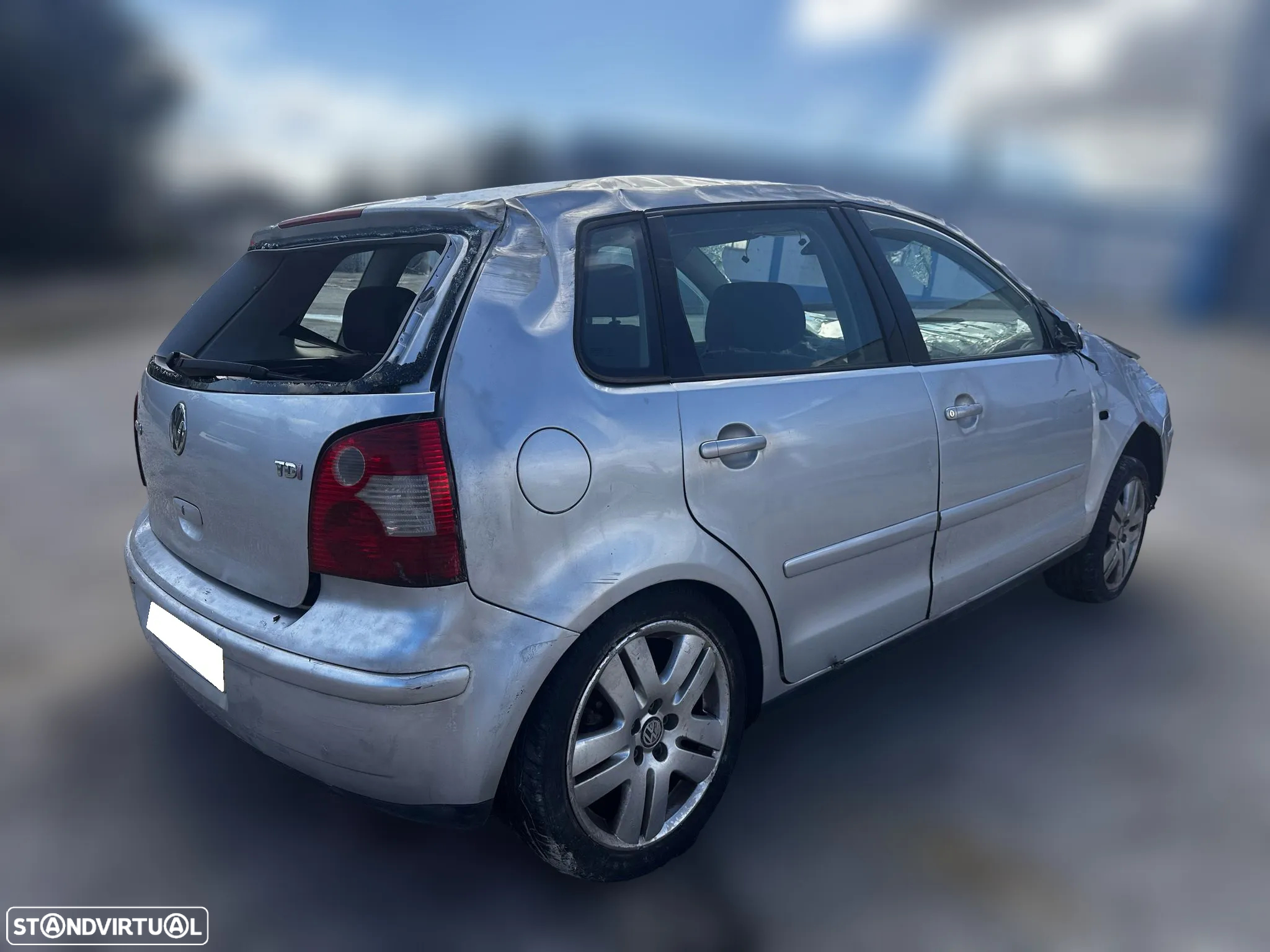 VW Polo 1.4 TDI 75 cv de 2003 para peças - 4