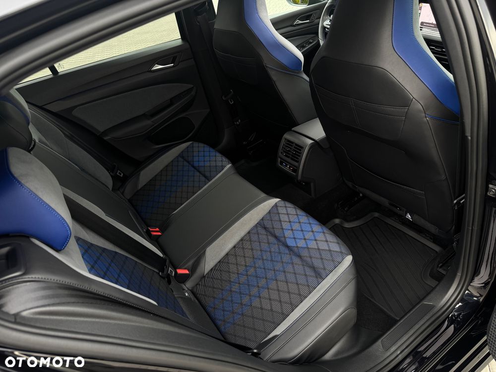 Volkswagen Golf 2.0 TSI 4Motion R DSG - 33