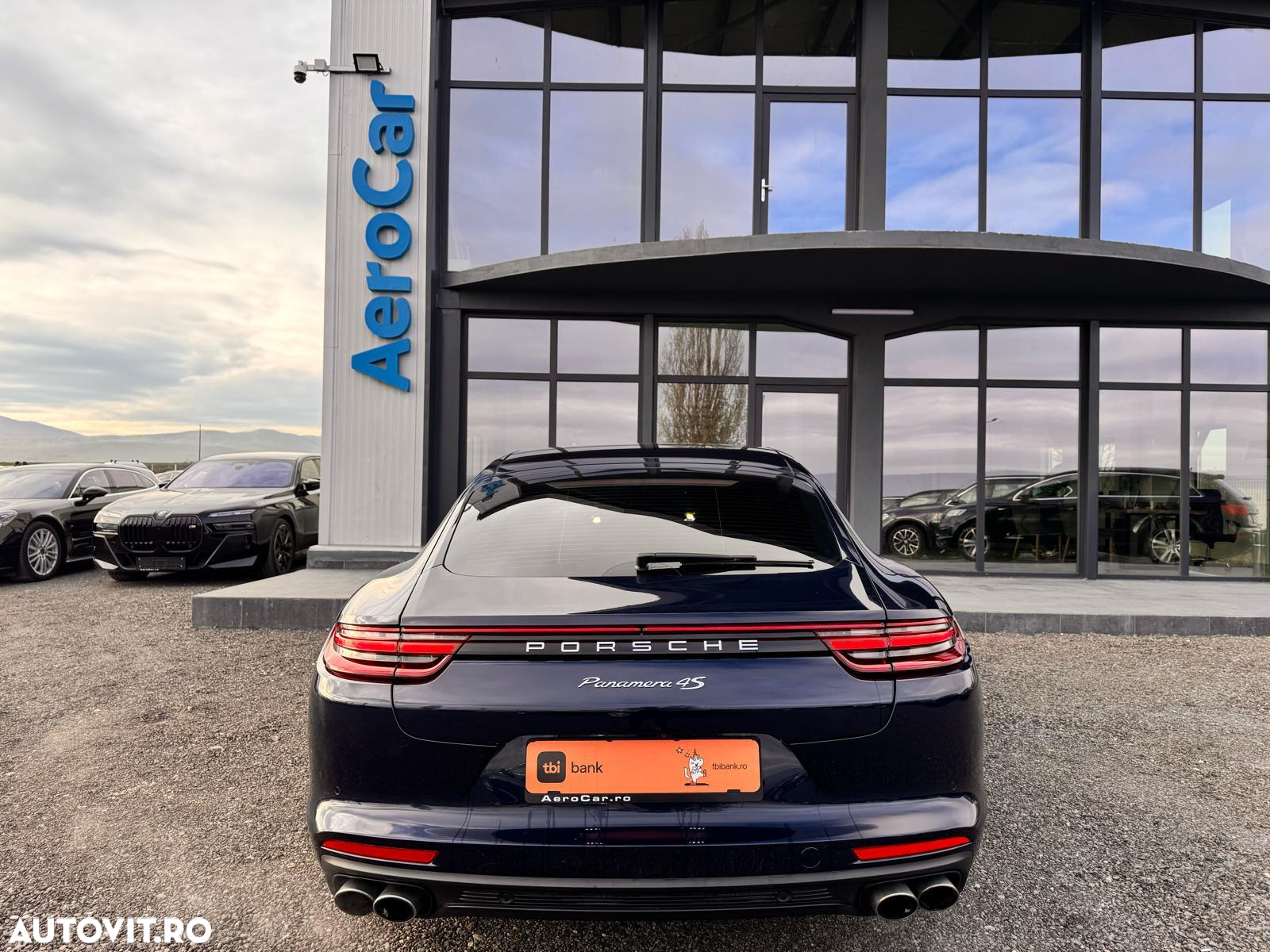 Porsche Panamera 4S - 2