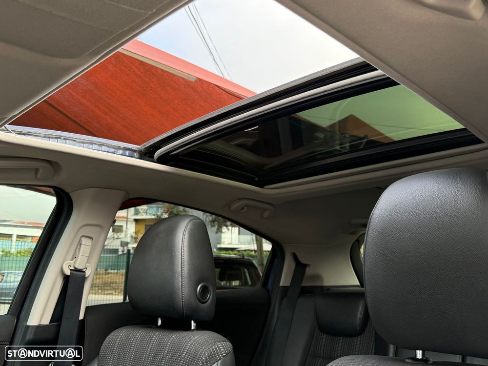 Honda HR-V 1.6 i-DTEC Executive - 19