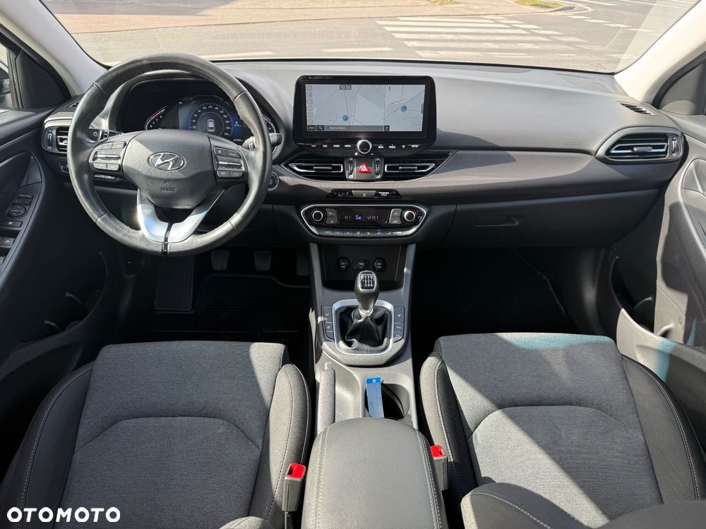 Hyundai i30 1.5 DPI Modern - 12