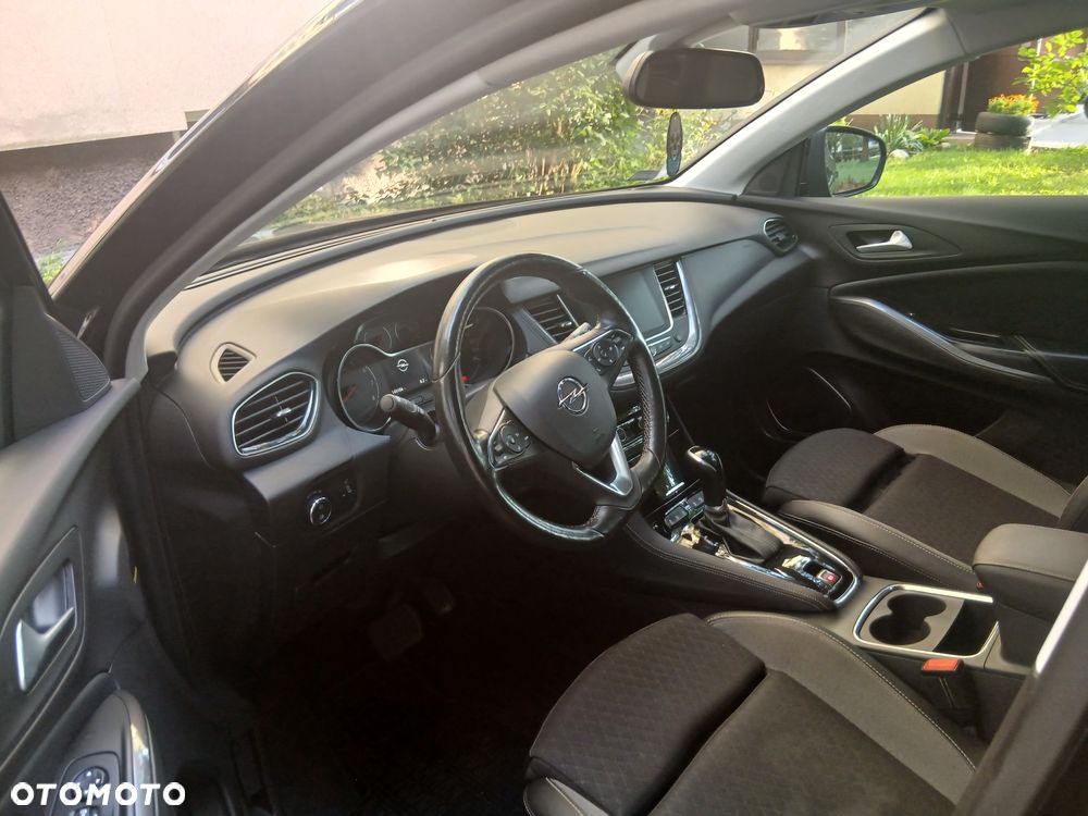 Opel Grandland X 1.6 T Elegance S&S - 26