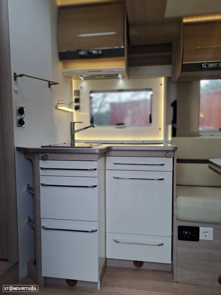 Rapido 696F Premium Edition - 6