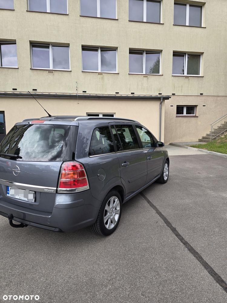 Opel Zafira - 4