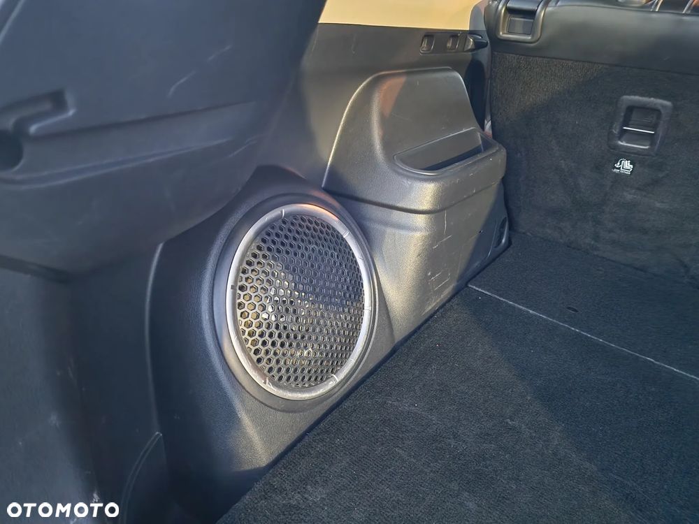 Mitsubishi Outlander 2.0 Intense + NAVI 2WD EU5 CVT - 26