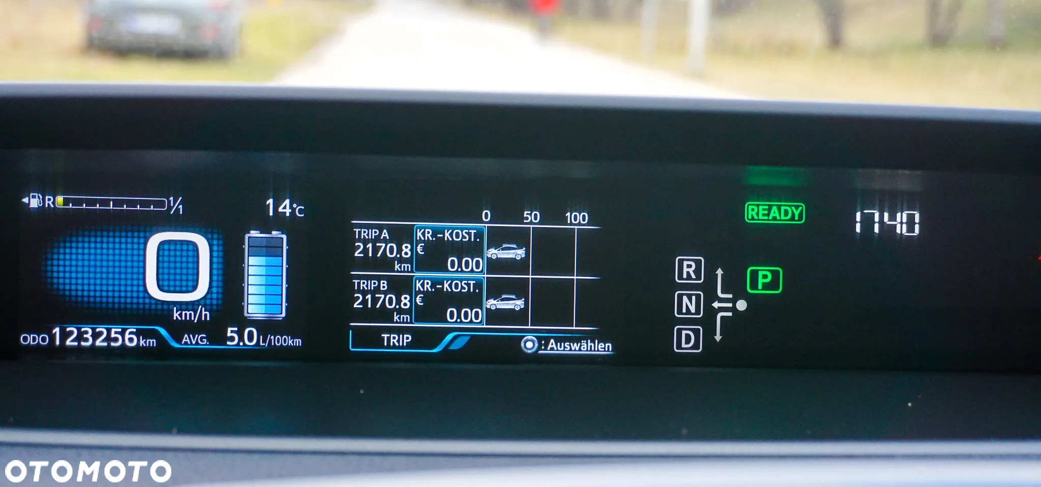 Toyota Prius 1.8 Hybrid Executive - 8